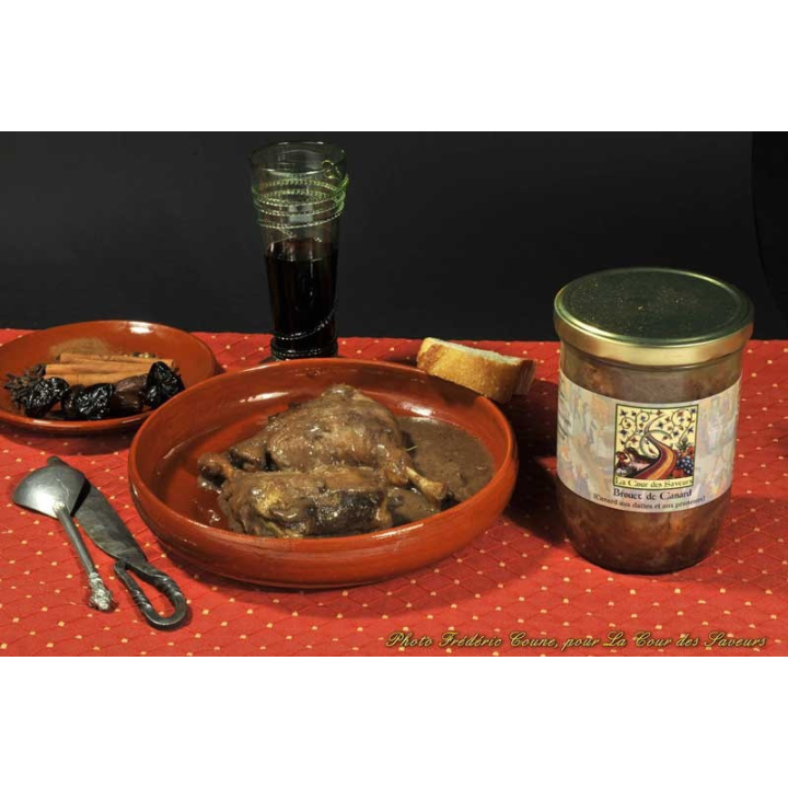 Canard aux dattes et aux pruneaux